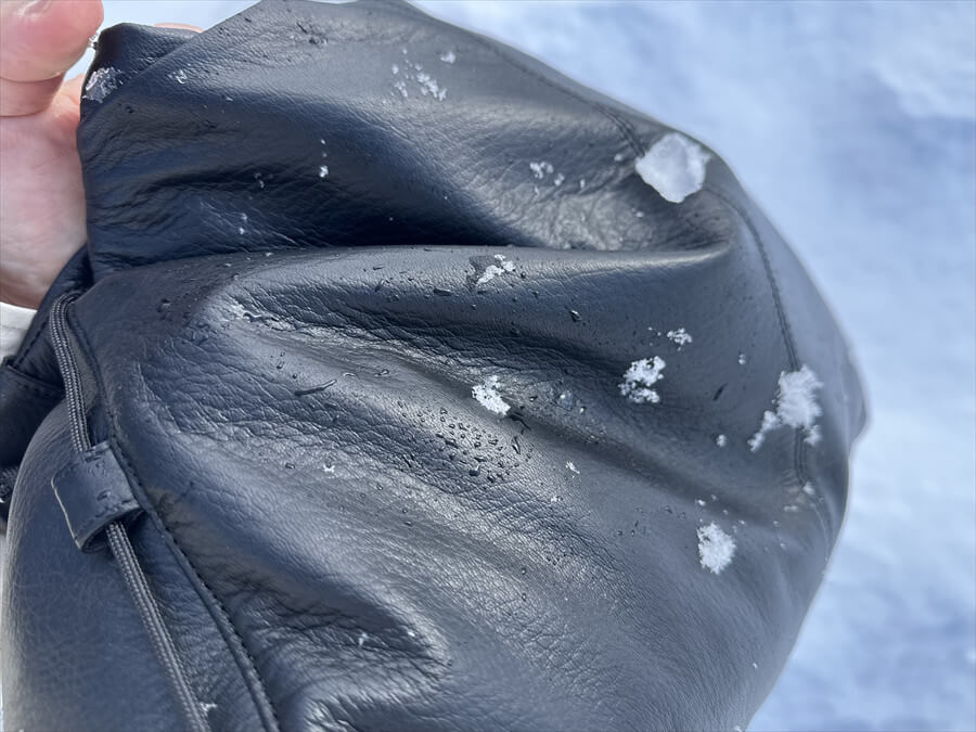 天然エゾ鹿革のショルダーバッグ