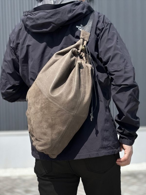 天然エゾ鹿革のショルダーバッグ