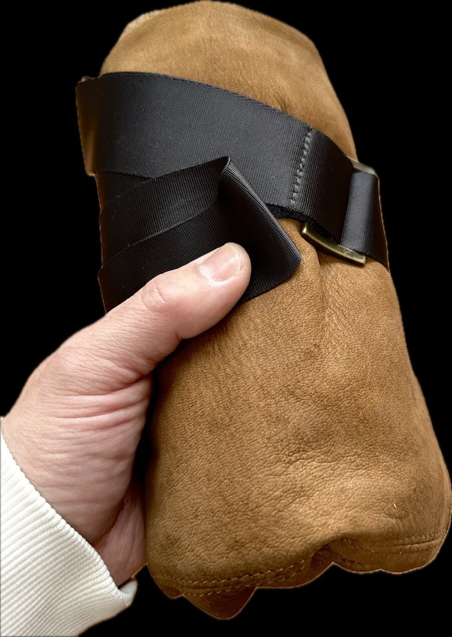 天然エゾ鹿革のショルダーバッグ